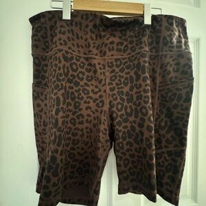 GAP Leopard Print Women's Bike Athletic Shorts XL